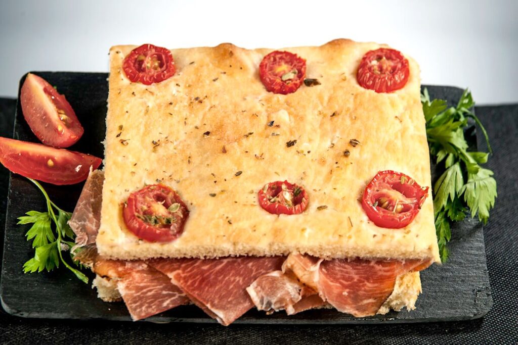 Desayunos / Cafetería 2 Focaccia rellena